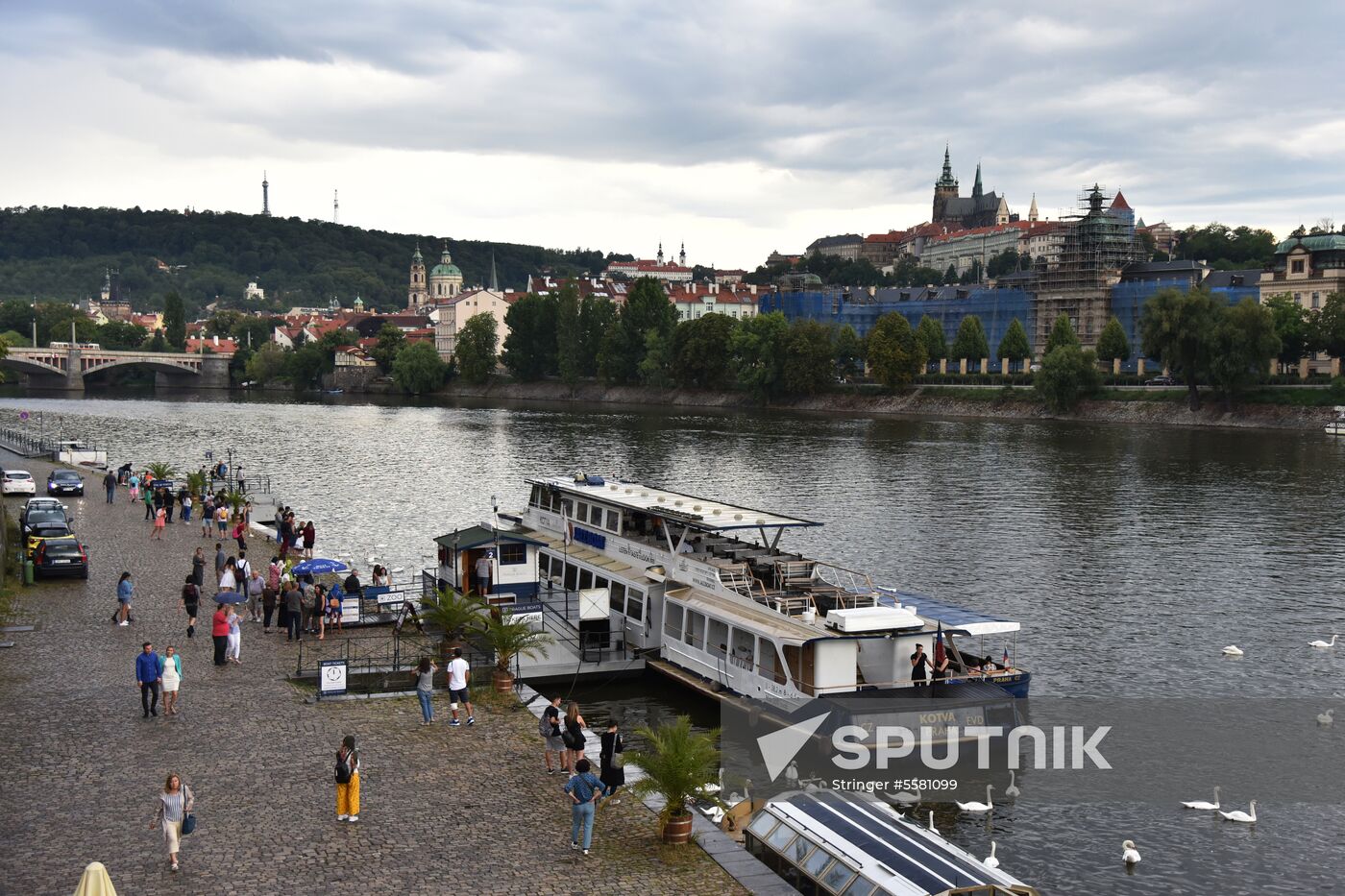 Cities of the world. Prague