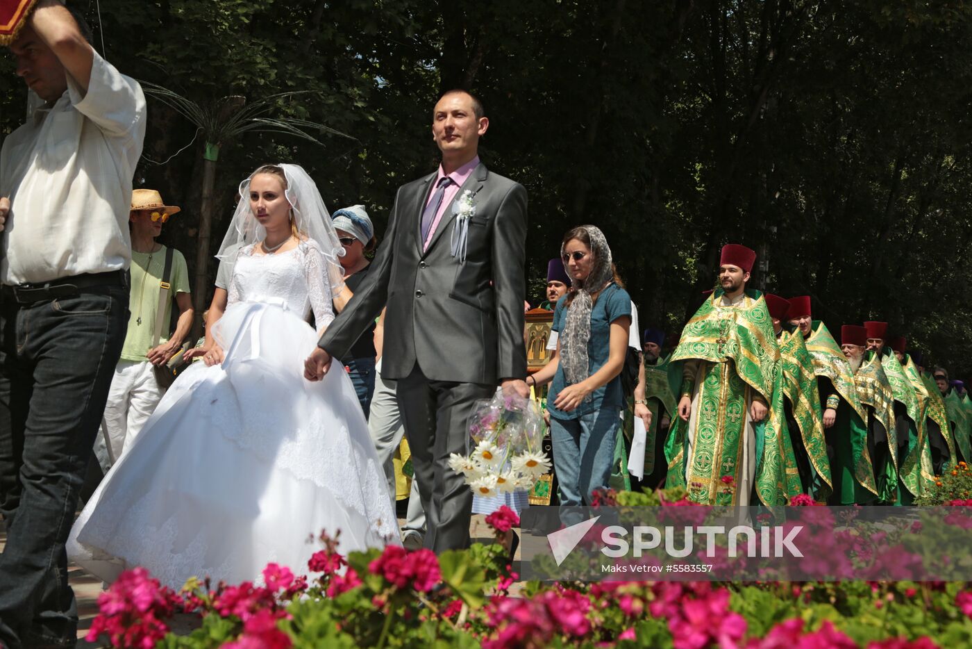 Monument to Peter and Fevronia unveiled in Crimea