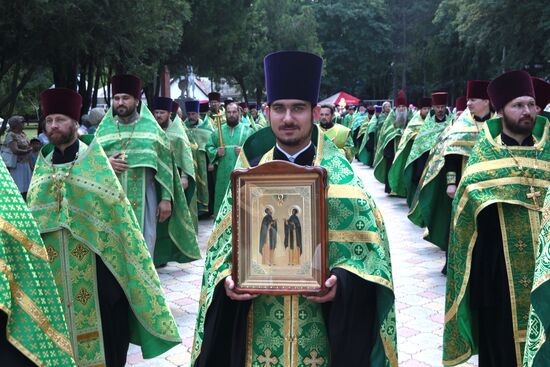 Monument to Peter and Fevronia unveiled in Crimea