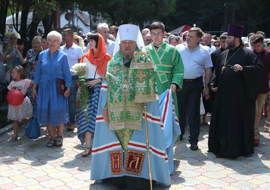 Monument to Peter and Fevronia unveiled in Crimea