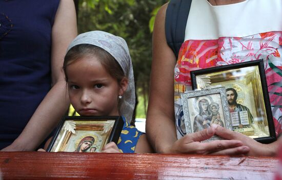 Monument to Peter and Fevronia unveiled in Crimea