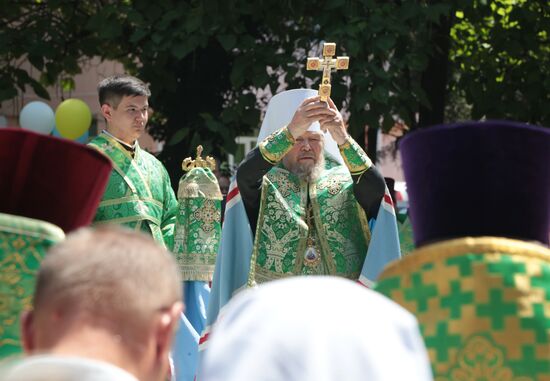 Monument to Peter and Fevronia unveiled in Crimea