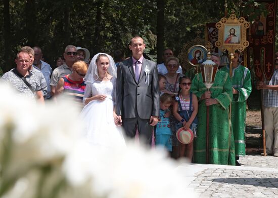 Monument to Peter and Fevronia unveiled in Crimea
