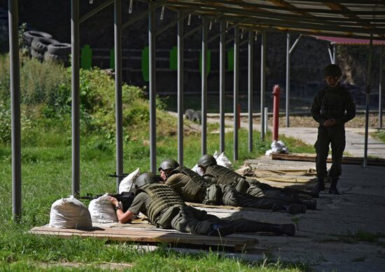 Reservists of Ukraine's National Guard hold drills