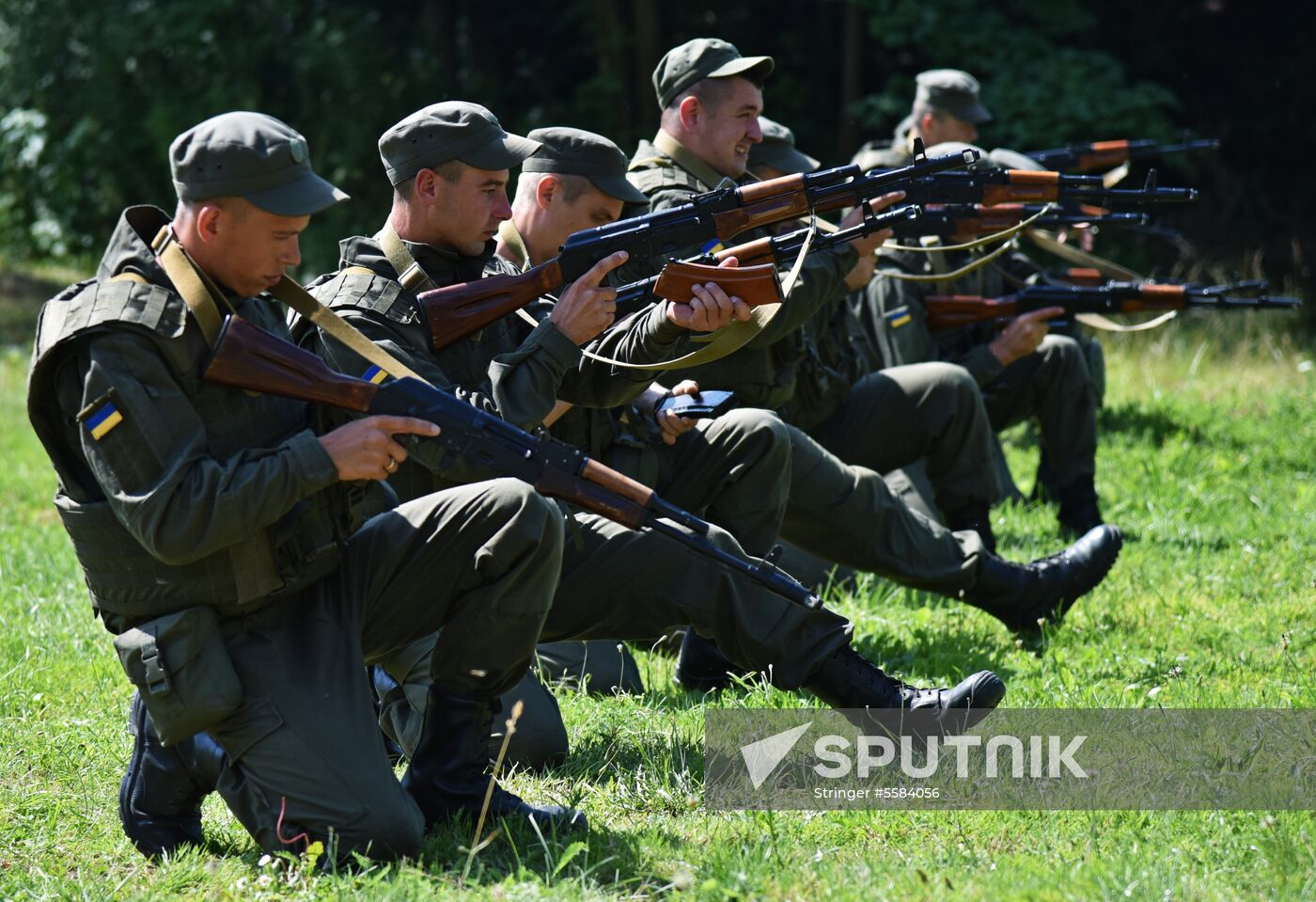 Reservists of Ukraine's National Guard hold drills