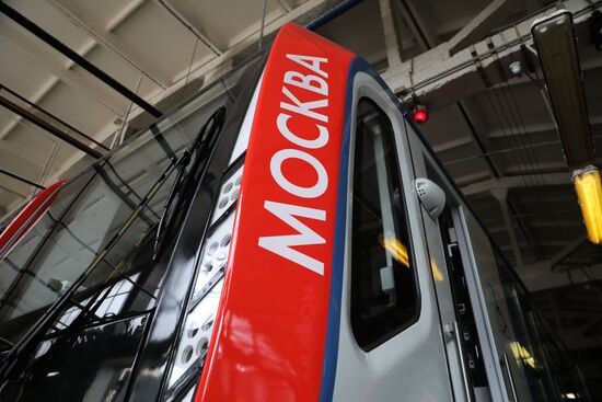 Moscow Metro's renovated Moskva train