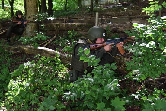 Reservists of Ukraine's National Guard hold drills