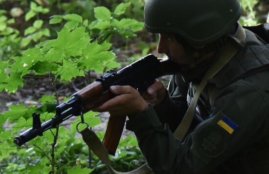 Reservists of Ukraine's National Guard hold drills