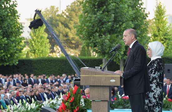 Prime Minister Dmitry Medvedev visits Turkey to take part in Recep Erdogan's inauguration