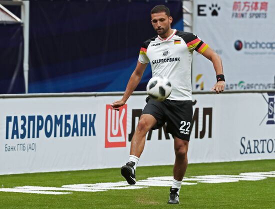 Football. 2018 Legends Super Cup. Day one