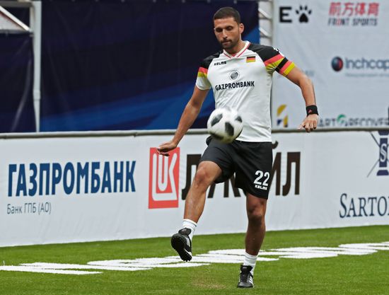 Football. 2018 Legends Super Cup. Day one