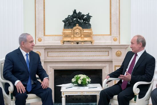 Russian President Vladimir Putin meets with Israeli Prime Minister Benjamin Netanyahu