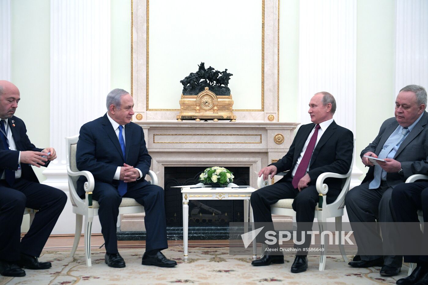 Russian President Vladimir Putin meets with Israeli Prime Minister Benjamin Netanyahu