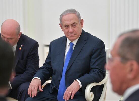 Russian President Vladimir Putin meets with Israeli Prime Minister Benjamin Netanyahu