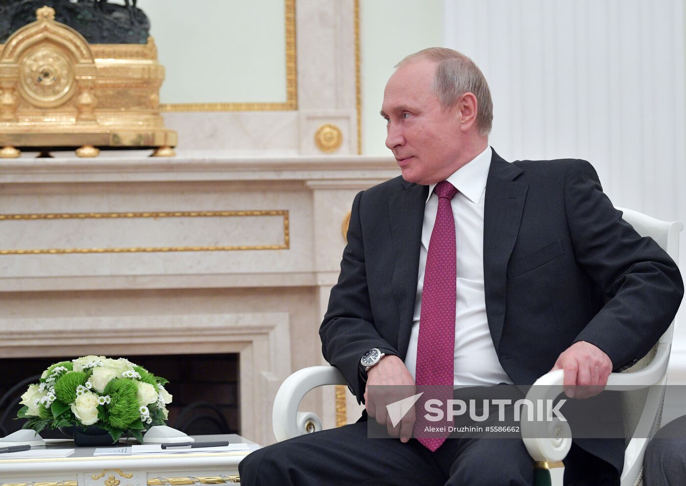 Russian President Vladimir Putin meets with Israeli Prime Minister Benjamin Netanyahu