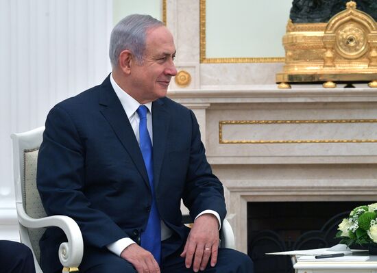 Russian President Vladimir Putin meets with Israeli Prime Minister Benjamin Netanyahu