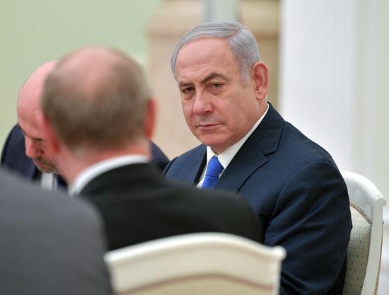 Russian President Vladimir Putin meets with Israeli Prime Minister Benjamin Netanyahu