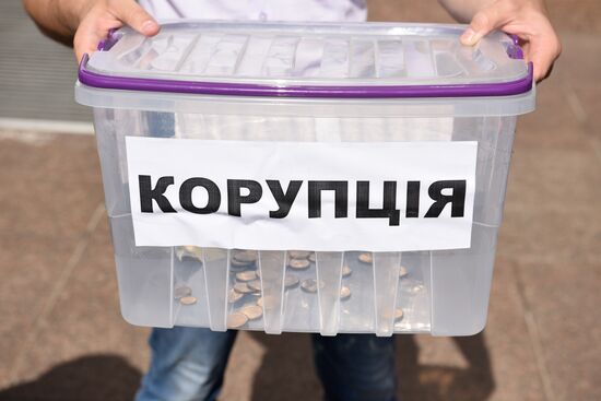 Protest against raising fare in Kiev