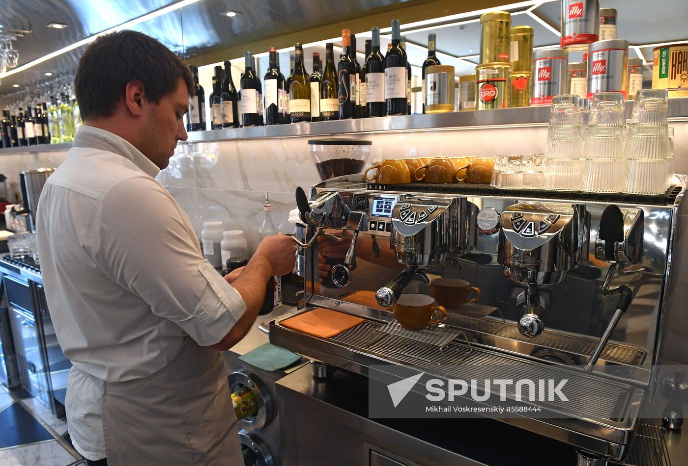 First Azbuka Vkusa cafes open in Moscow