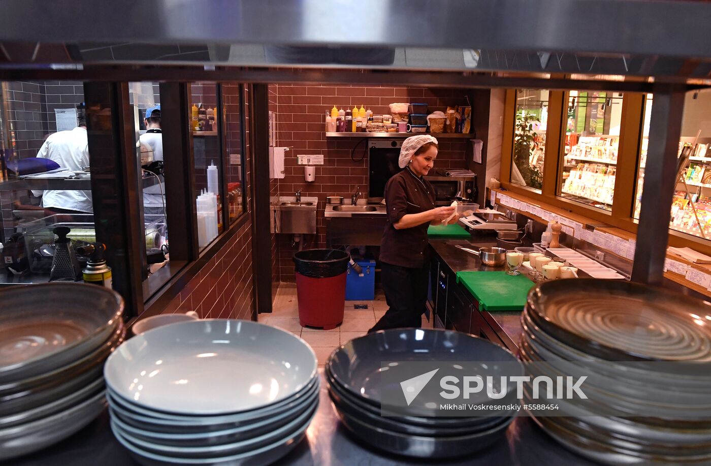 First Azbuka Vkusa cafes open in Moscow