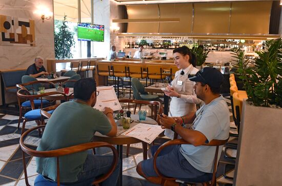 First Azbuka Vkusa cafes open in Moscow