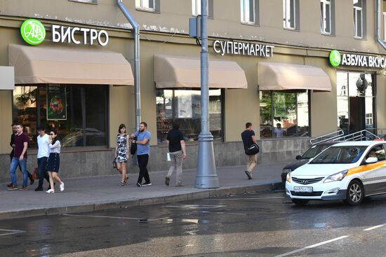 First Azbuka Vkusa cafes open in Moscow