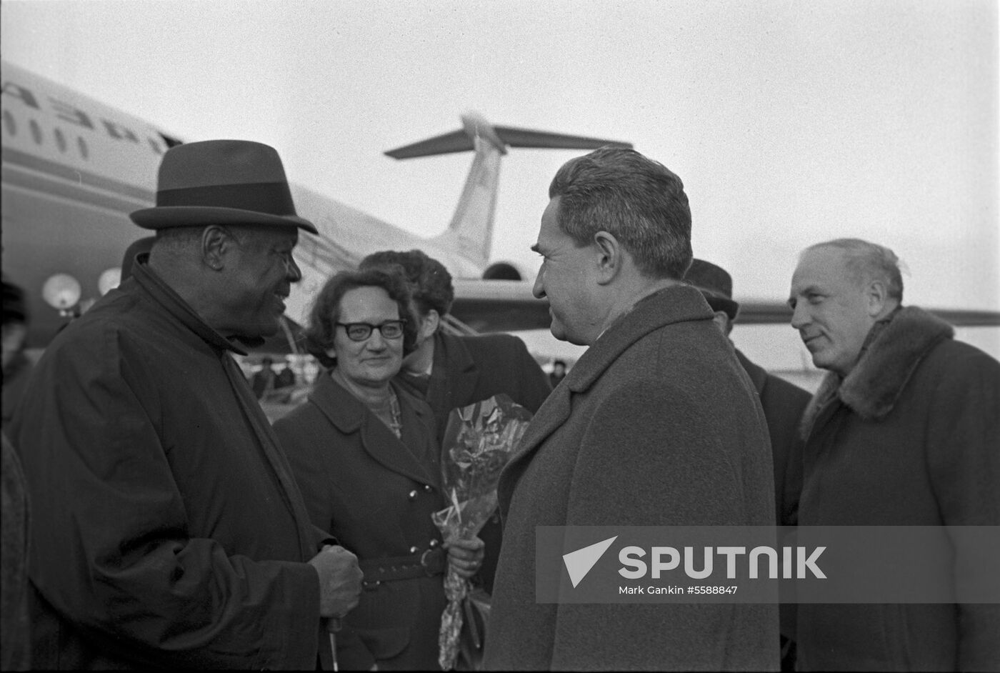 Delegation of Communist Party USA visits USSR