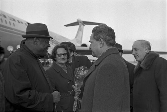 Delegation of Communist Party USA visits USSR