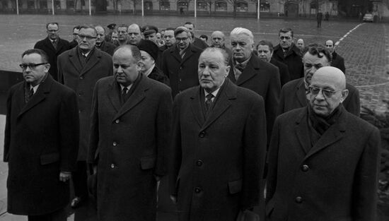 Delegation of Hungarian Socialist Workers' Party visits USSR