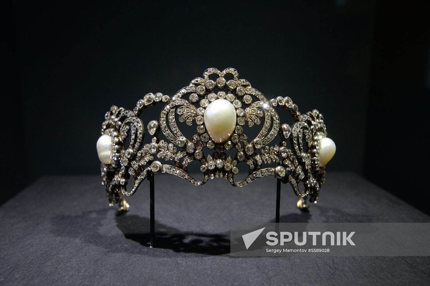 Pearls, Treasures from the Seas and the Rivers exhibition at State Historical Museum
