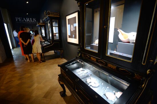 Pearls, Treasures from the Seas and the Rivers exhibition at State Historical Museum