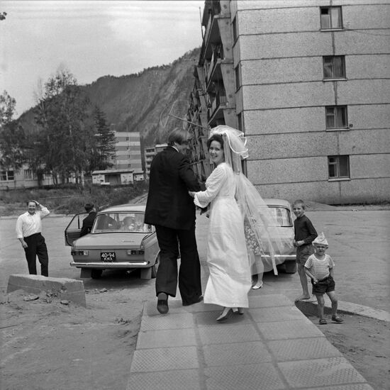 Newlyweds from village of Cheryomushki