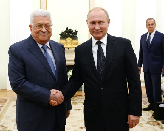 President Vladimir Putin meets with Palestinian President Mahmoud Abbas