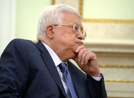 President Vladimir Putin meets with Palestinian President Mahmoud Abbas