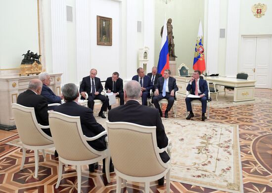 President Vladimir Putin meets with Palestinian President Mahmoud Abbas