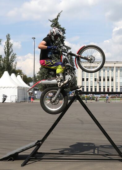 Moscow transport day