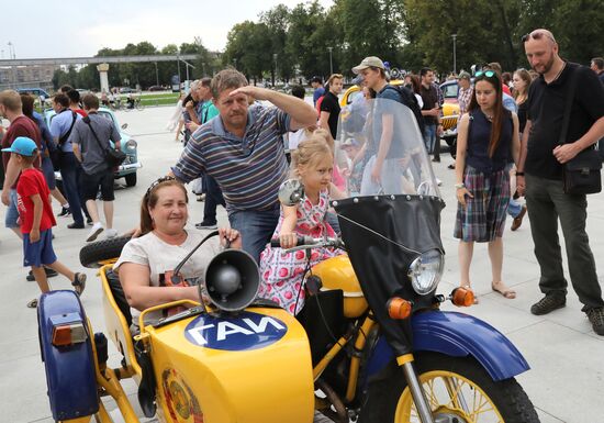 Moscow transport day