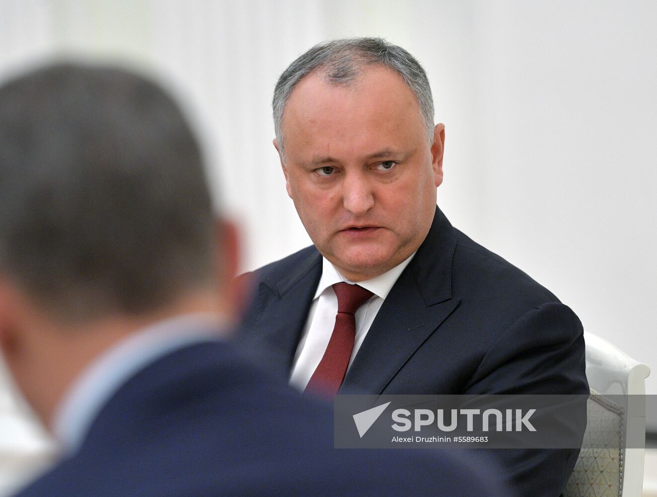 Putin meets with Dodon