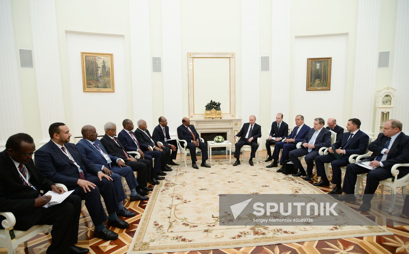 Putin meets with al-Bashir
