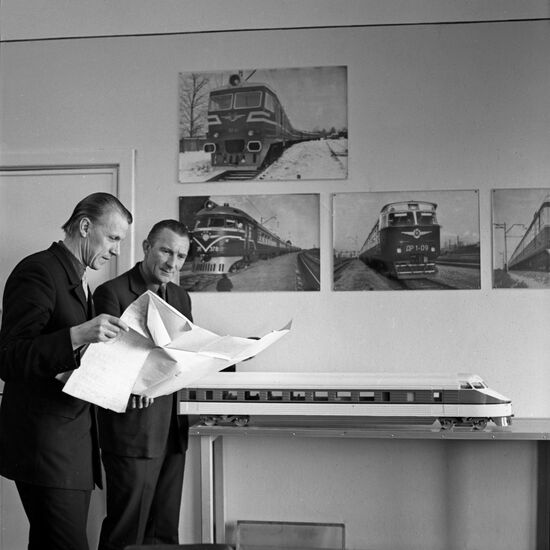 Designers of ER-200 electric train