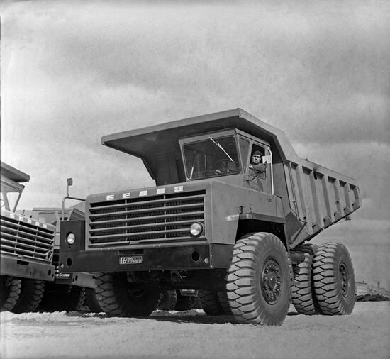BelAZ-548A 40-tonne mining dump truck