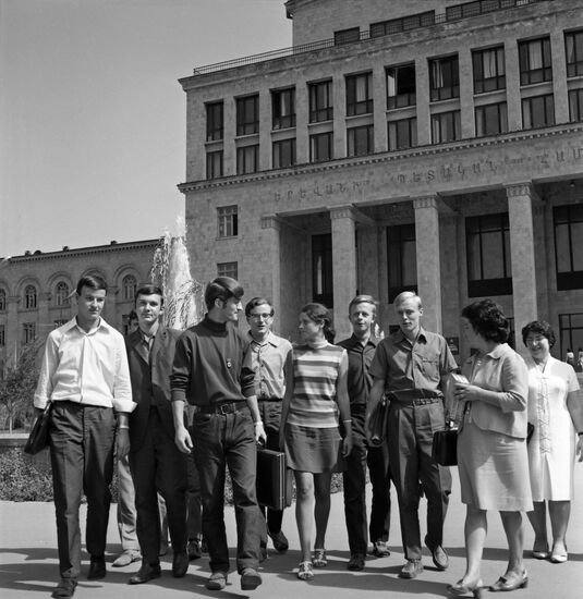 Students from German Democratic Republic visit Armenian SSR