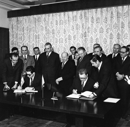 Signing of the USSR-SFRY protocol on trade