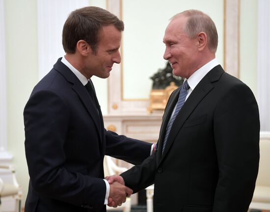 President Putin meets with French President Macron