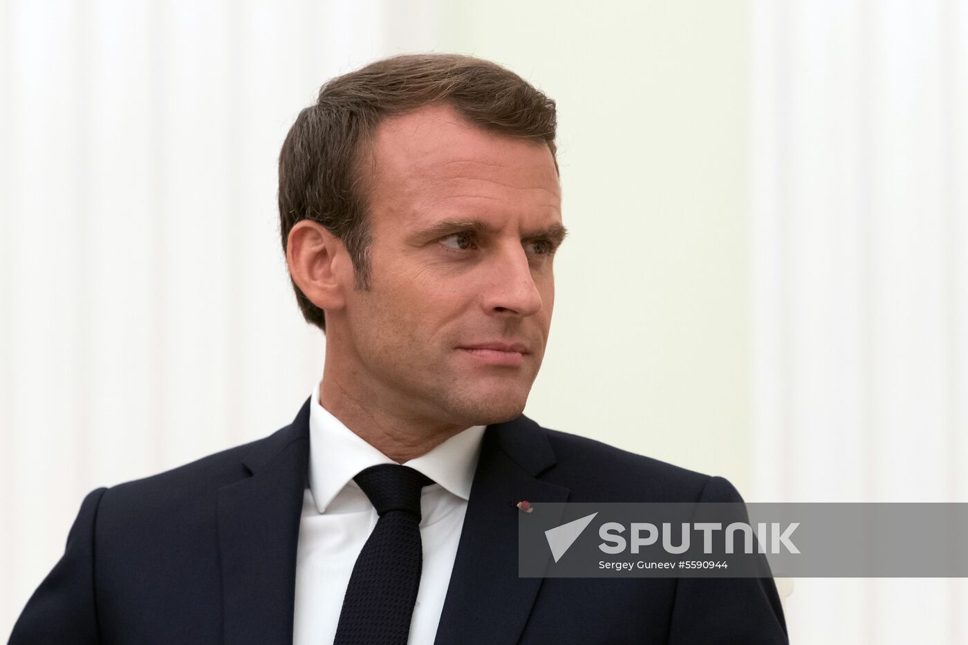 President Putin meets with French President Macron