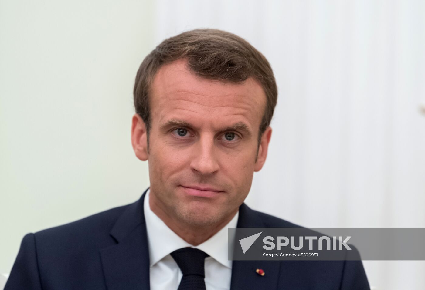 President Putin meets with French President Macron