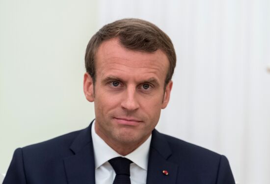 President Putin meets with French President Macron