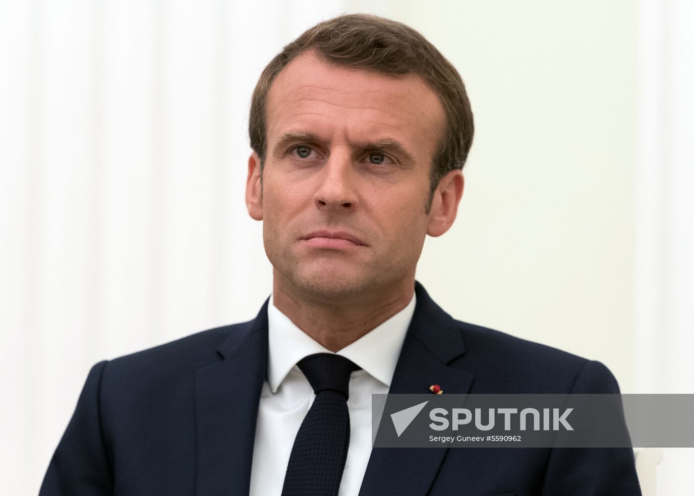 President Putin meets with French President Macron