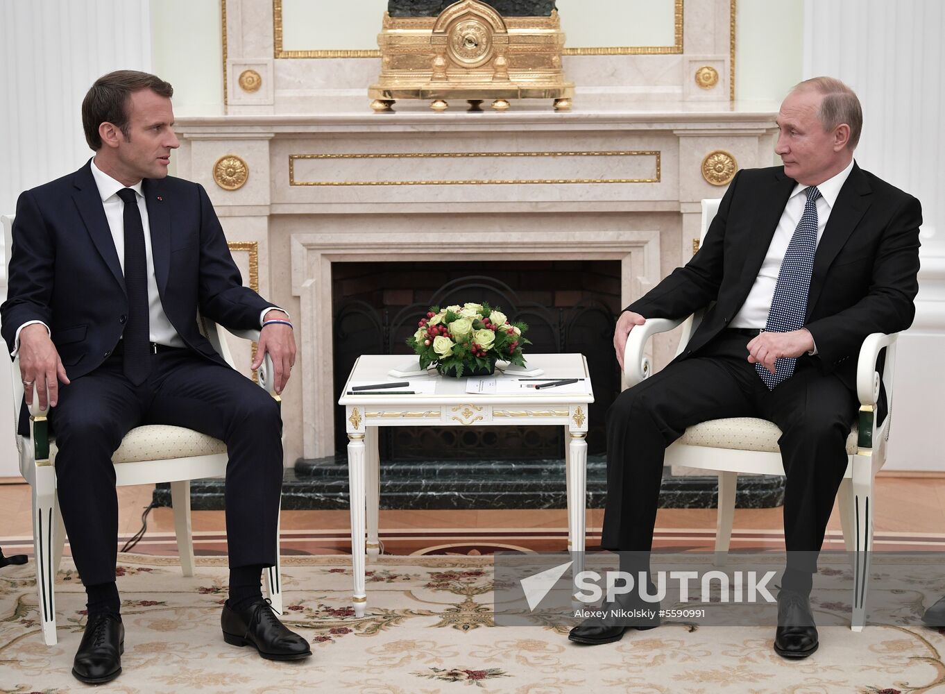 President Putin meets with French President Macron