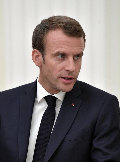 President Putin meets with French President Macron